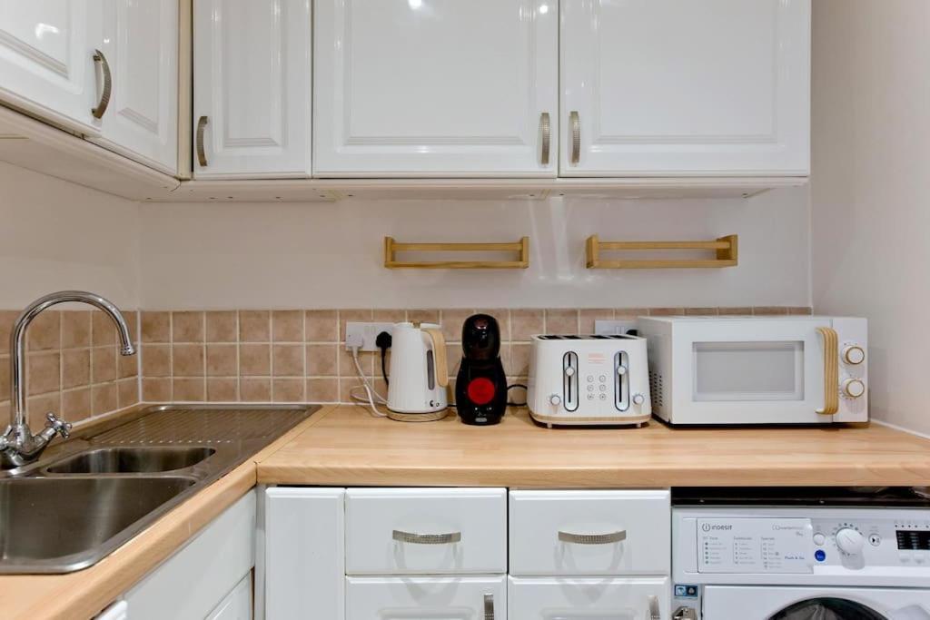 Imperial Hogarth Road Apartment -4Th Floor Лондон Екстер'єр фото